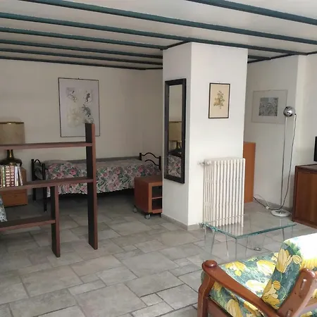 Cosy Open Space In Central Area מילאנו